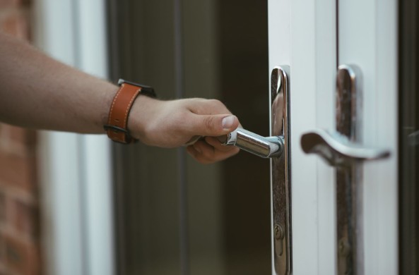 ¿Cómo echar a un inquiokupa de una vivienda alquilada?